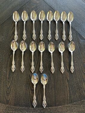 Oneida Brahams Stainless Silver Ornate Demitasse Teaspoon Set Of 17